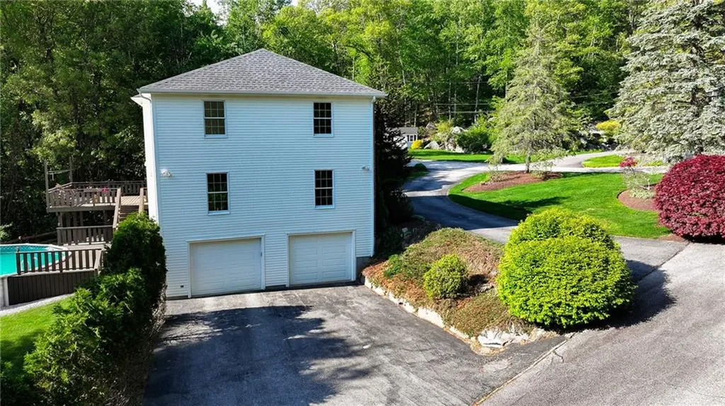 3 Stony Lane Smithfield RI 02917