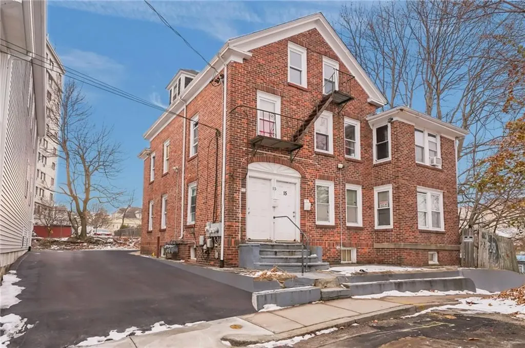 15 16 Judith Street Providence RI 02909