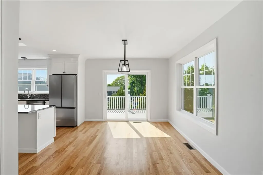 6 Teresa Ann Crossing West Warwick RI 02893