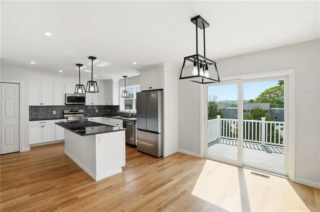 6 Teresa Ann Crossing West Warwick RI 02893