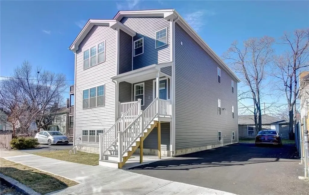 17 Slocum Street Providence RI 02909