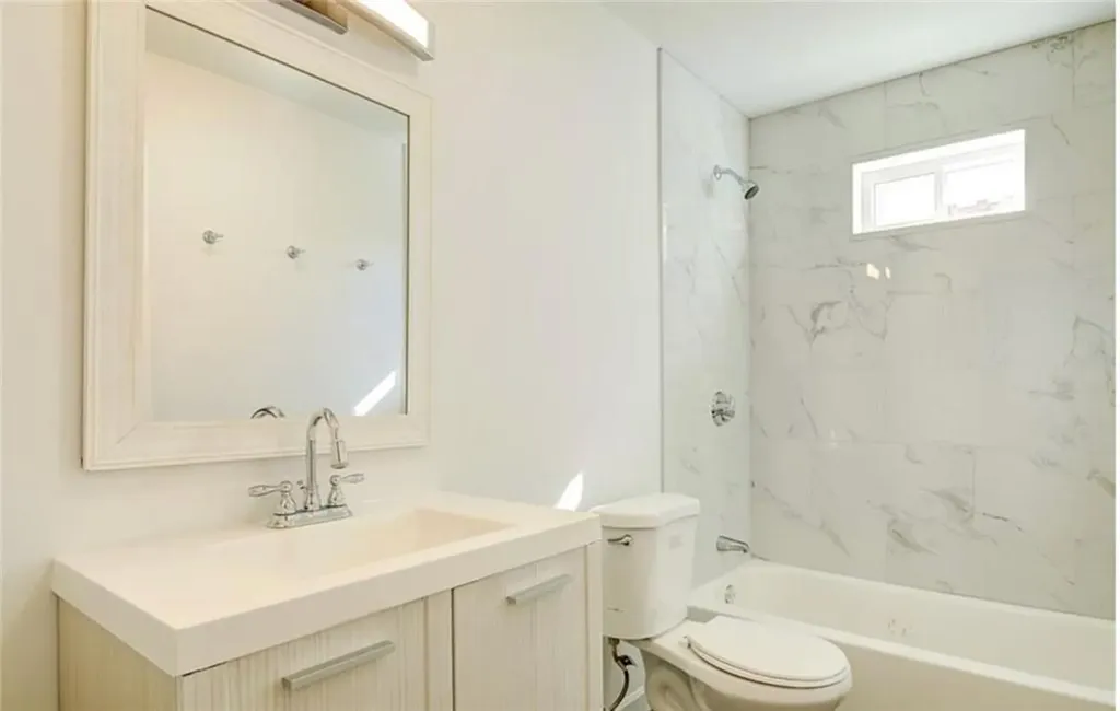 17 Slocum Street Providence RI 02909