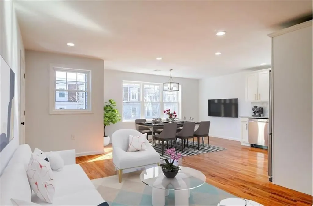 17 Slocum Street Providence RI 02909