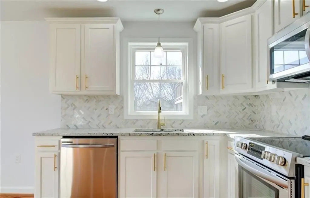 17 Slocum Street Providence RI 02909