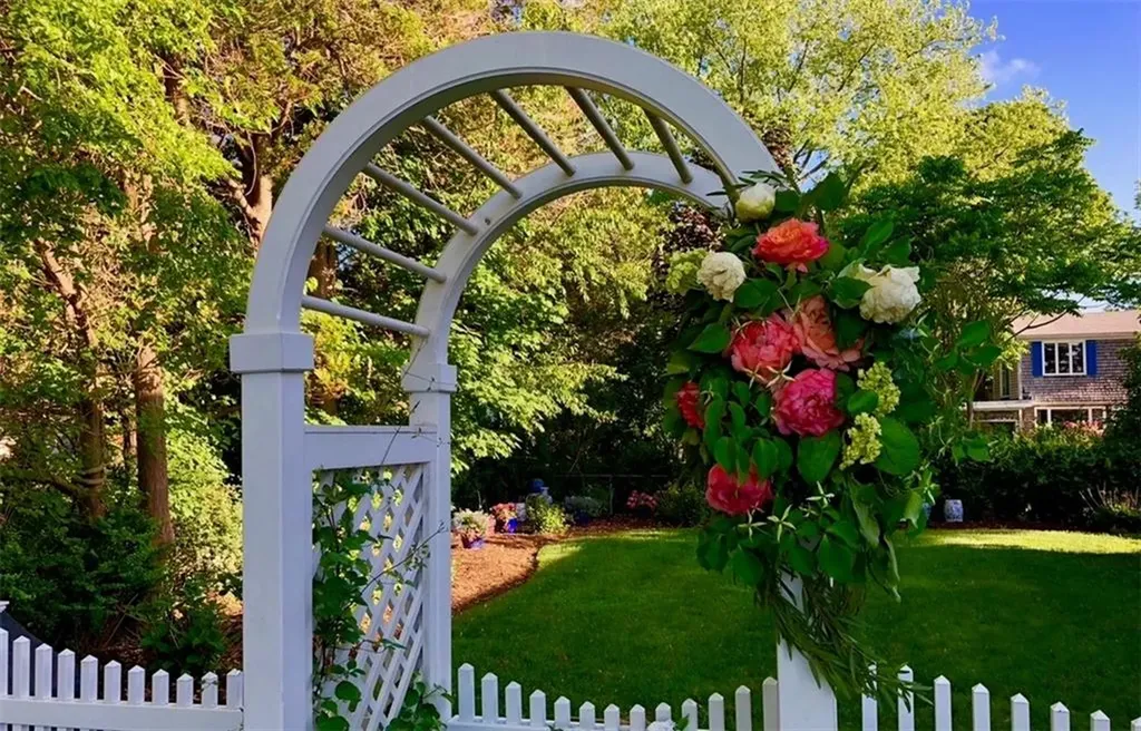 139 Hemlock Avenue Warwick RI 02886