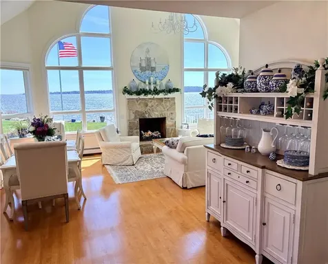139 Hemlock Avenue Warwick RI 02886