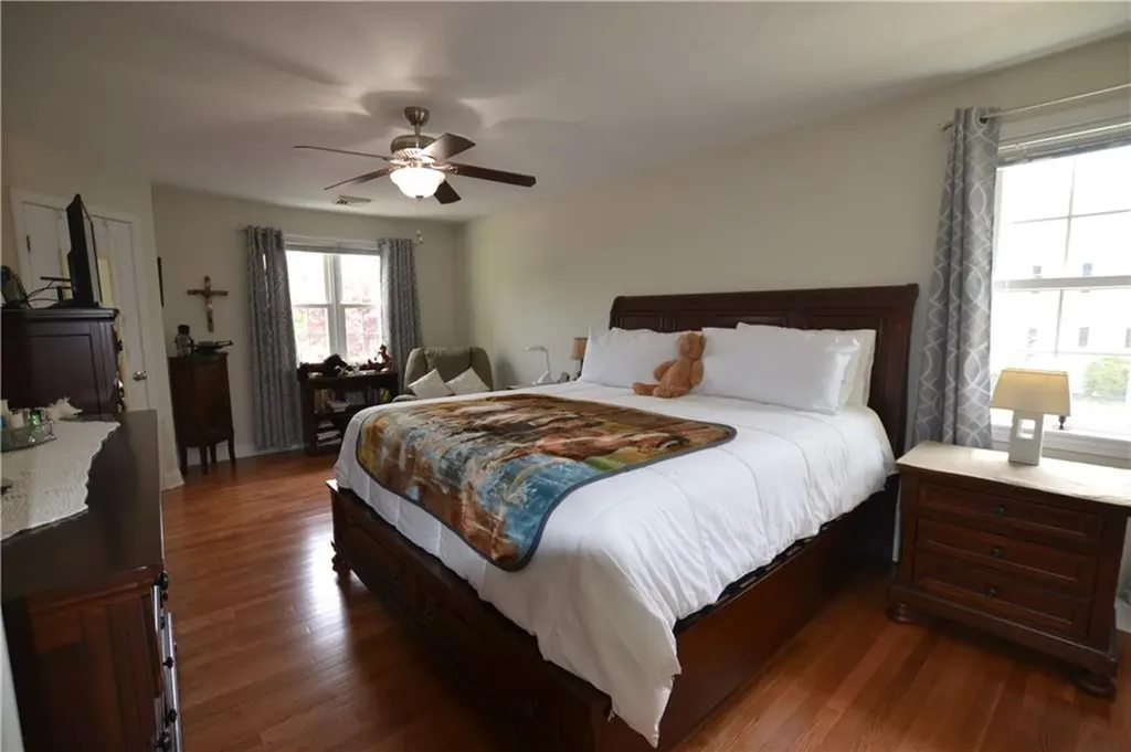 517 Pleasant Street Pawtucket RI 02860