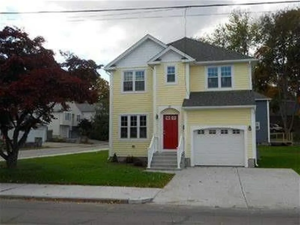 517 Pleasant Street Pawtucket RI 02860