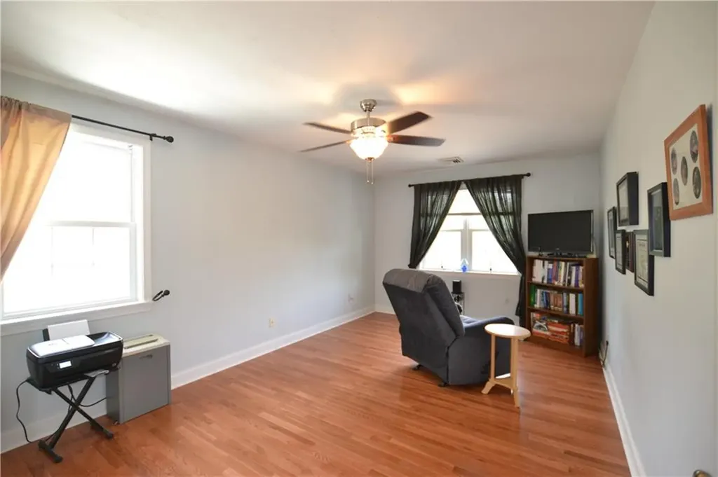 517 Pleasant Street Pawtucket RI 02860