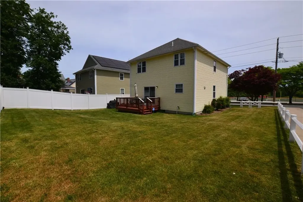 517 Pleasant Street Pawtucket RI 02860