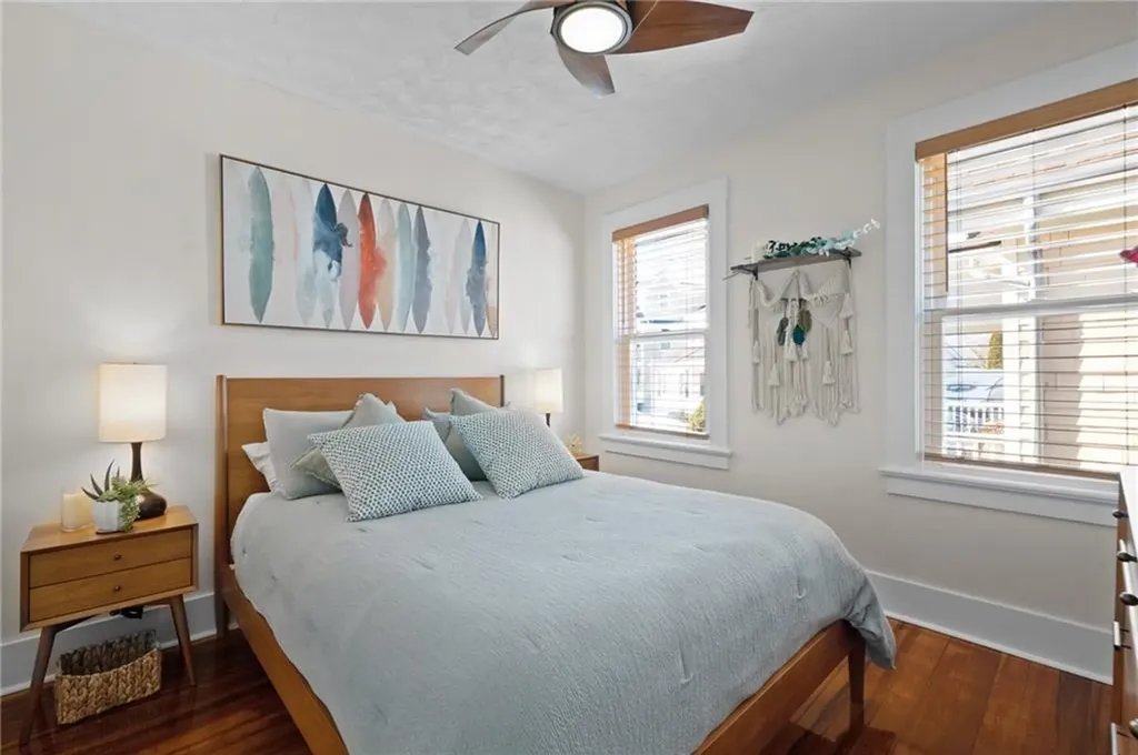 25 Peckham Avenue Newport RI 02840