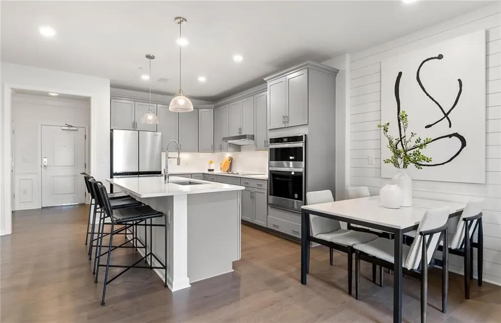 141 East Point Drive East Providence RI 02916