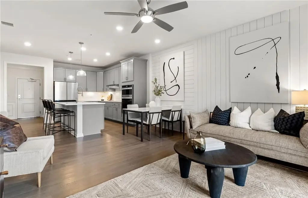 141 East Point Drive East Providence RI 02916