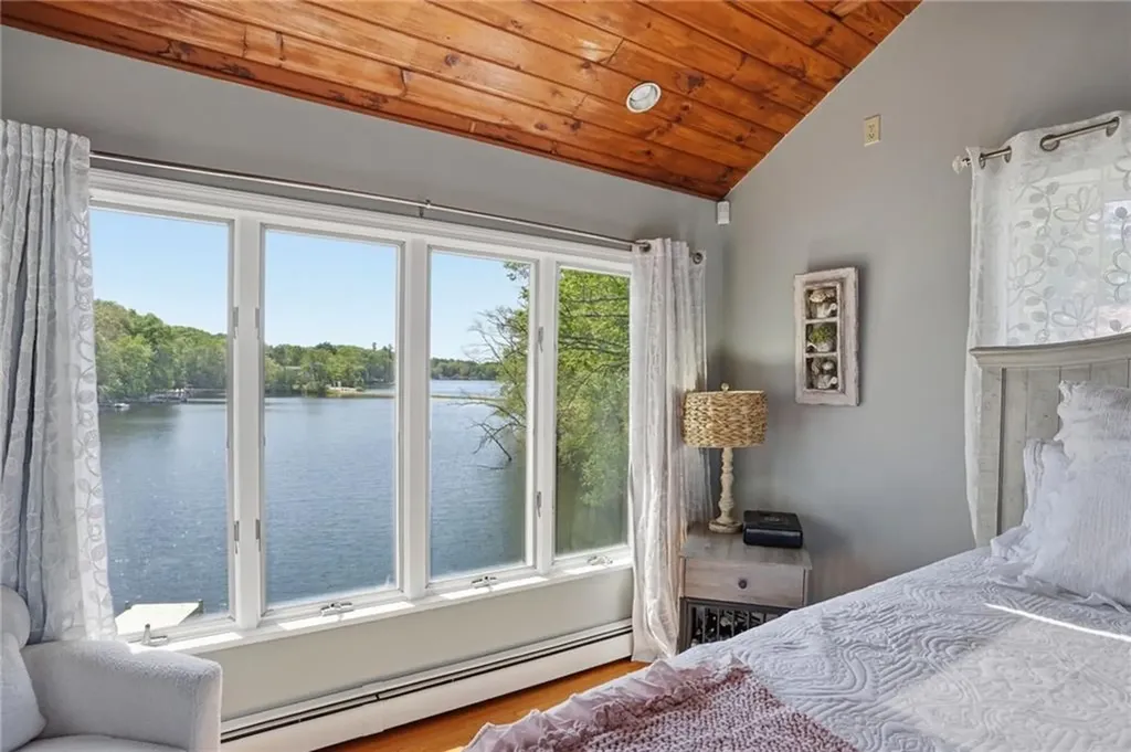 31 Beverly Circle Smithfield RI 02828