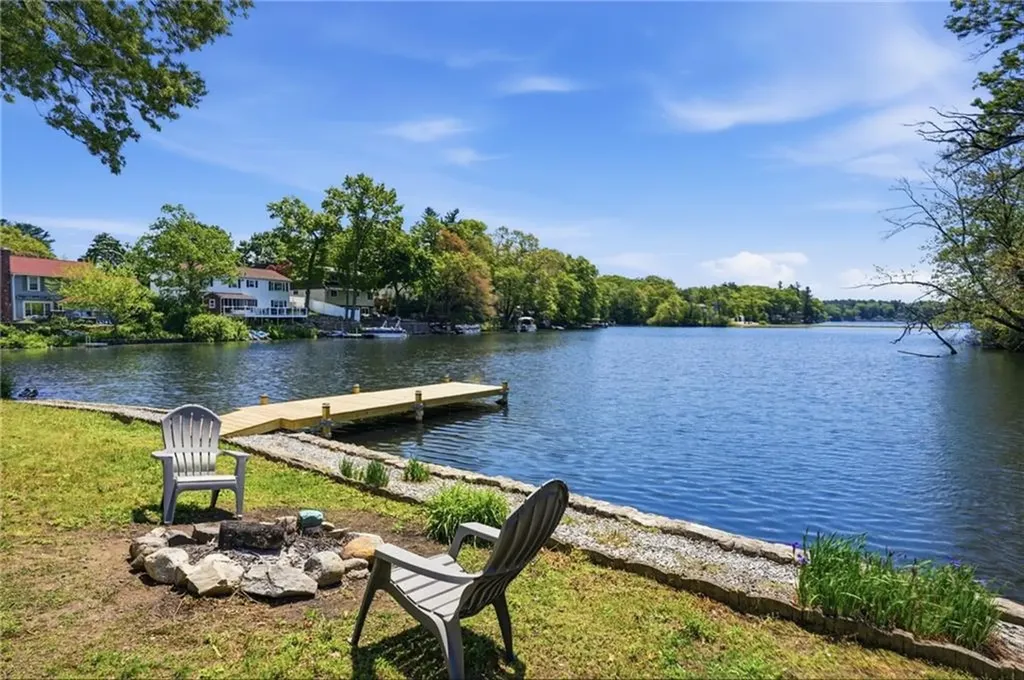 31 Beverly Circle Smithfield RI 02828