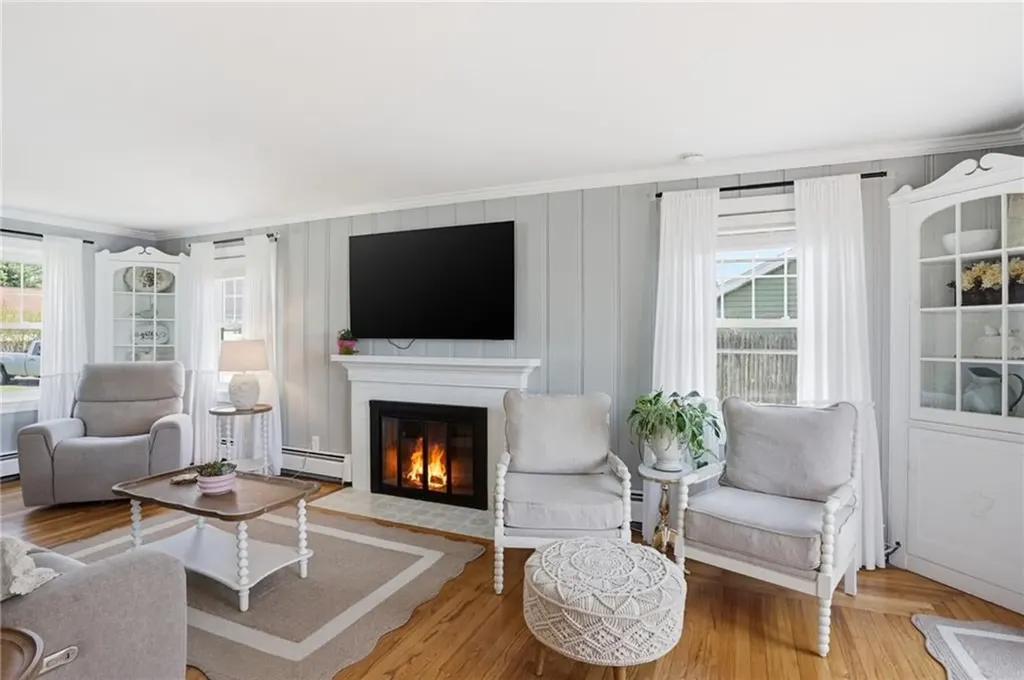 31 Beverly Circle Smithfield RI 02828