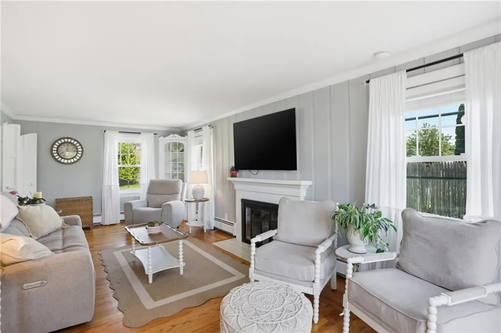 31 Beverly Circle Smithfield RI 02828