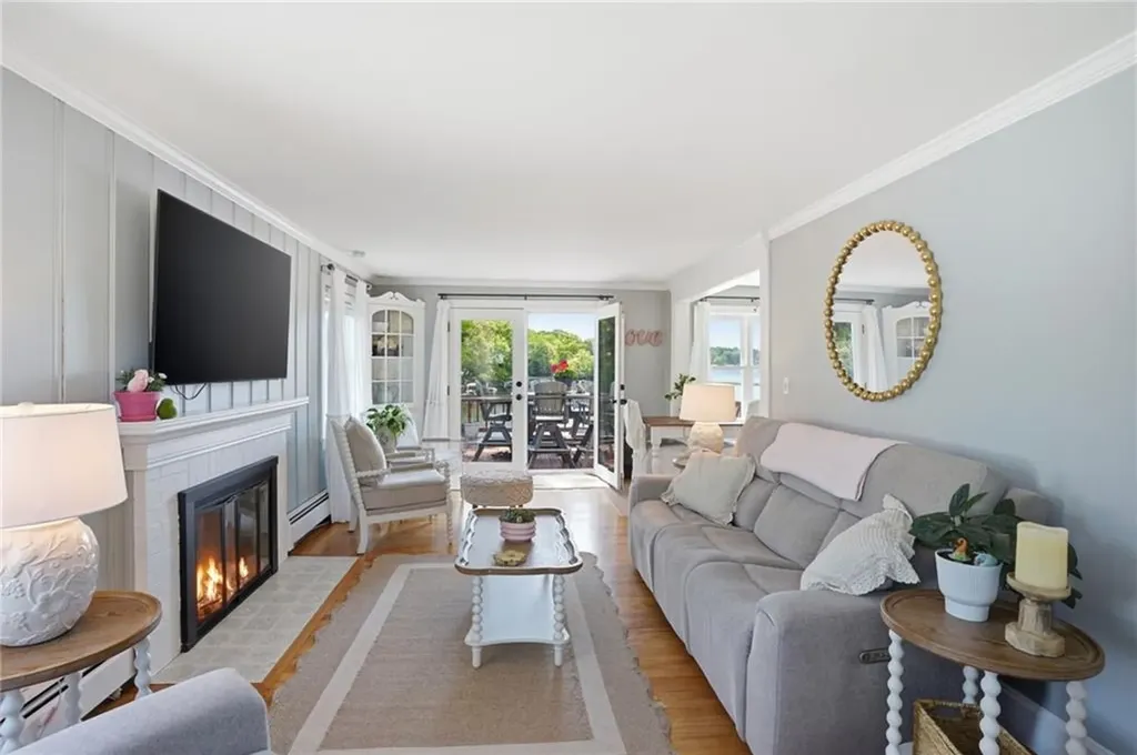 31 Beverly Circle Smithfield RI 02828