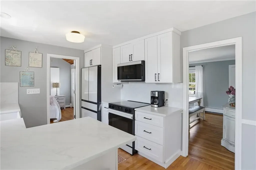 31 Beverly Circle Smithfield RI 02828
