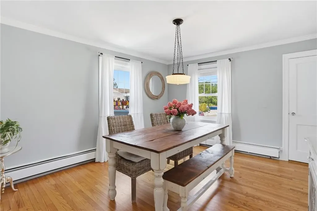 31 Beverly Circle Smithfield RI 02828