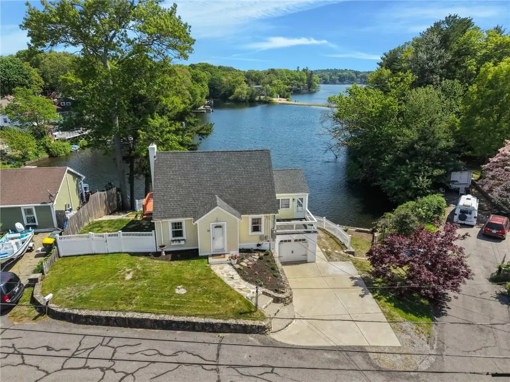 31 Beverly Circle Smithfield RI 02828