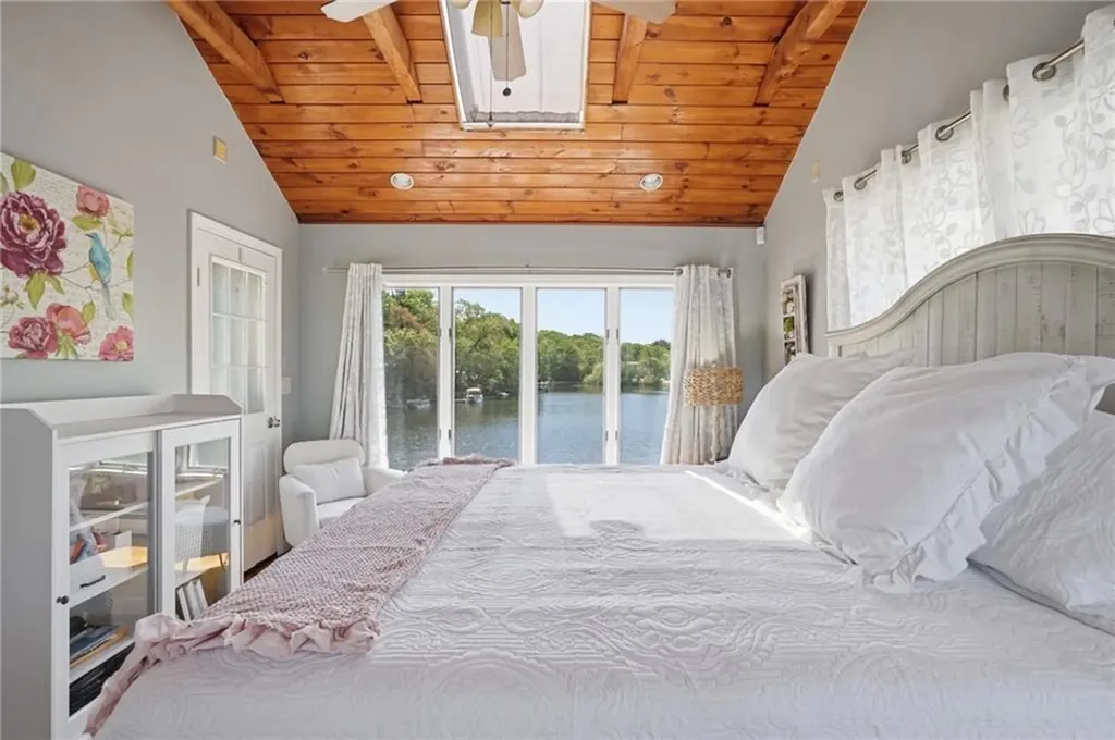 31 Beverly Circle Smithfield RI 02828