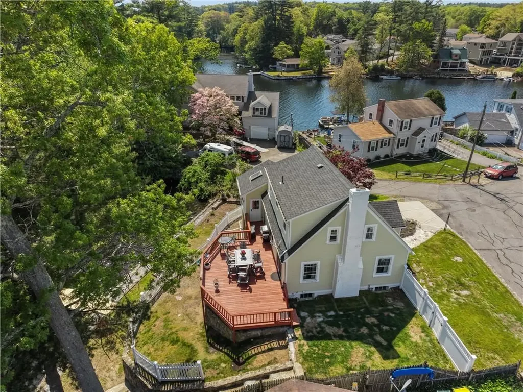 31 Beverly Circle Smithfield RI 02828