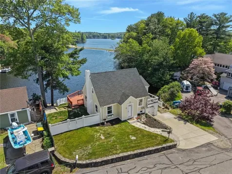 31 Beverly Circle Smithfield RI 02828