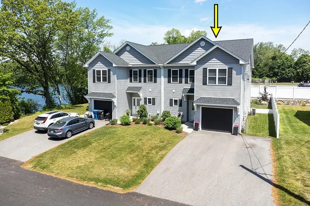 81 Batcheller Avenue Cranston RI 02920