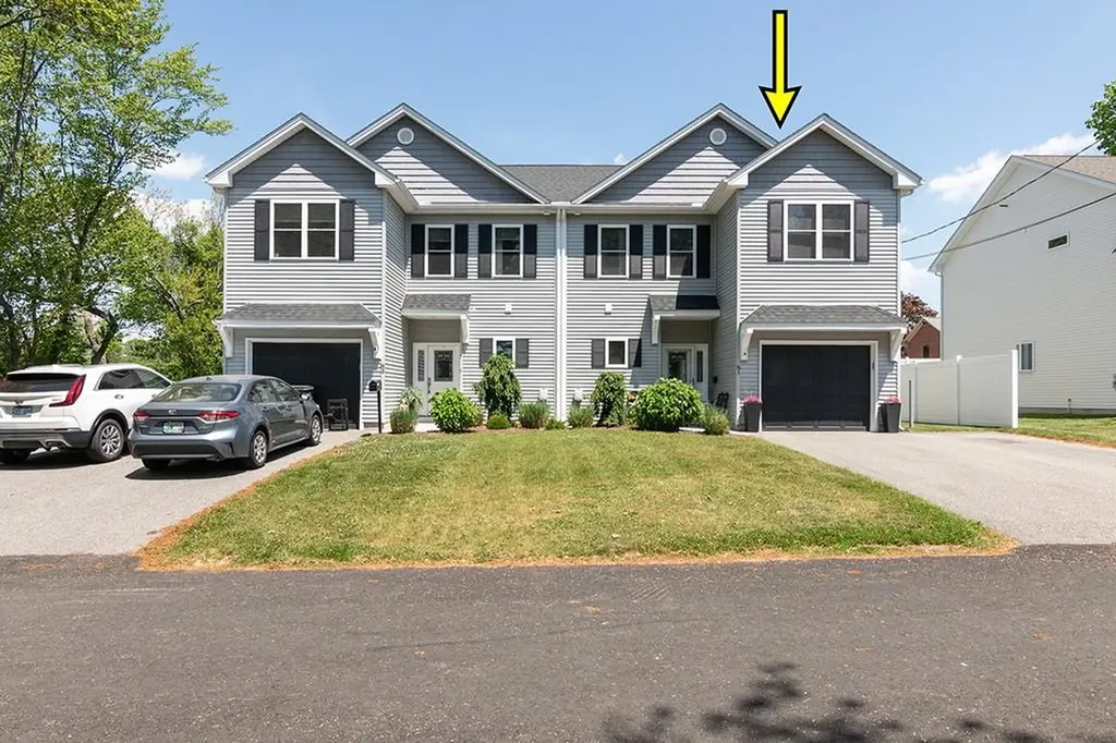 81 Batcheller Avenue Cranston RI 02920
