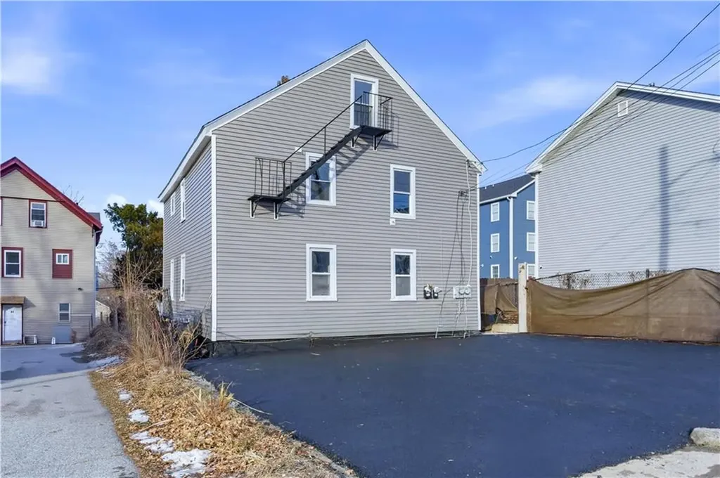 43 Jenkins Street Providence RI 02906