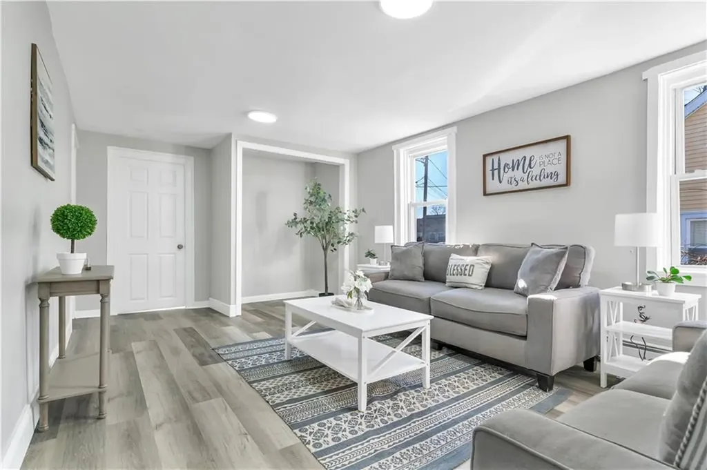 43 Jenkins Street Providence RI 02906