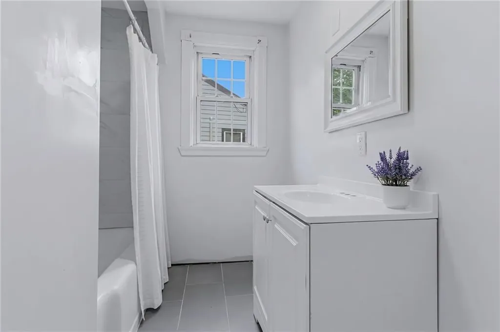 8 Angela Court North Providence RI 02904