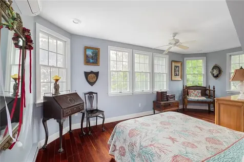 30 Madison Avenue Portsmouth RI 02872