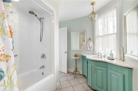 30 Madison Avenue Portsmouth RI 02872
