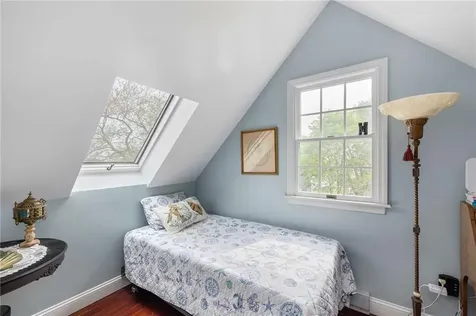 30 Madison Avenue Portsmouth RI 02872