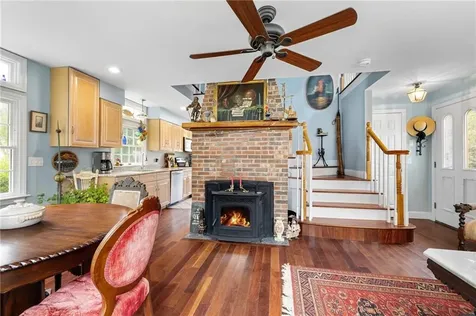 30 Madison Avenue Portsmouth RI 02872
