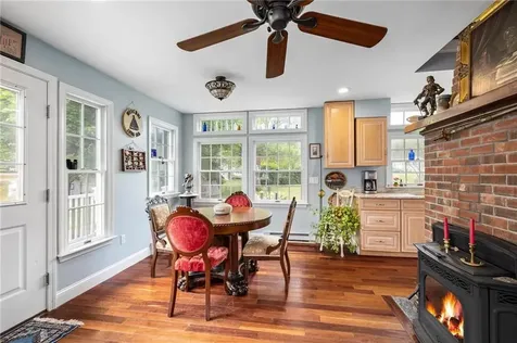 30 Madison Avenue Portsmouth RI 02872