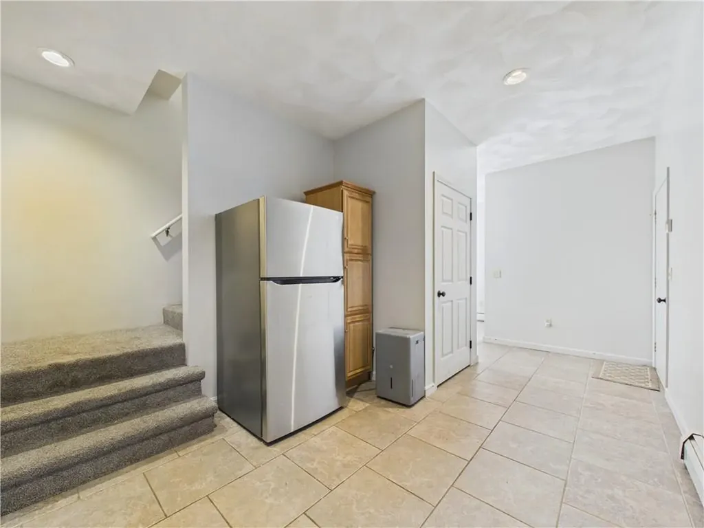 26 Vale Court West Greenwich RI 02817