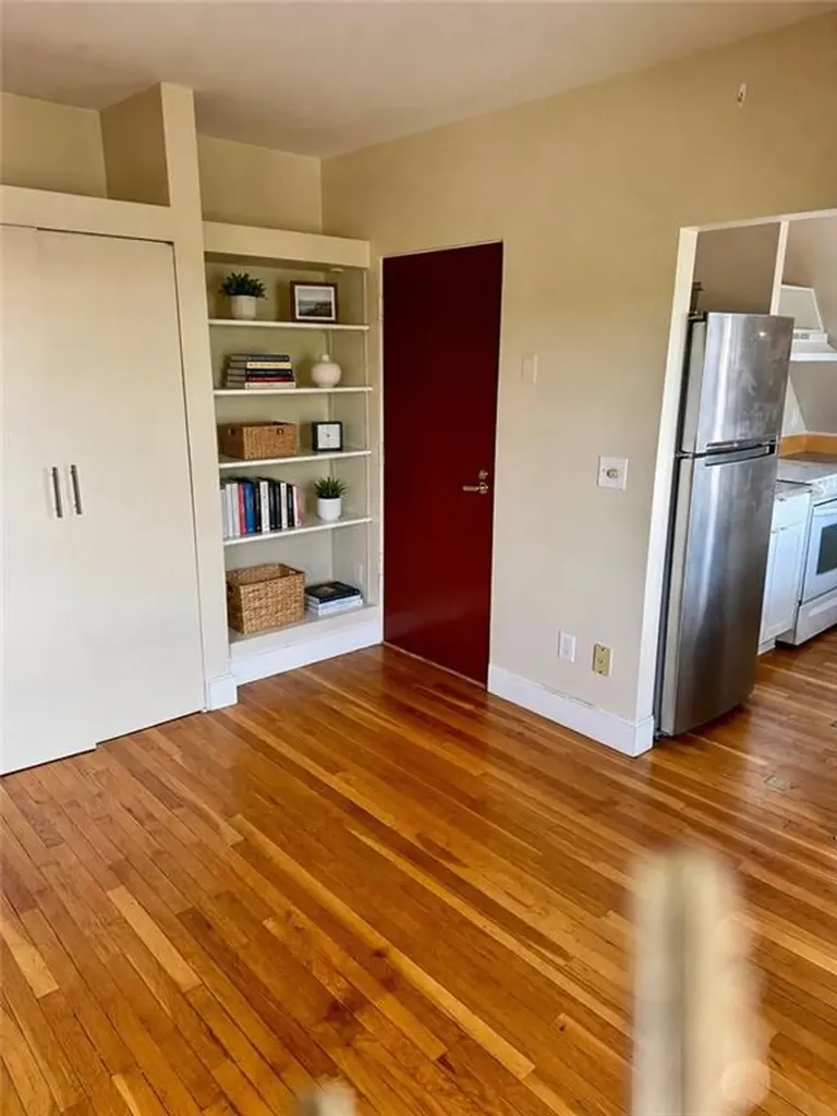 264 Bowen Street Providence RI 02906