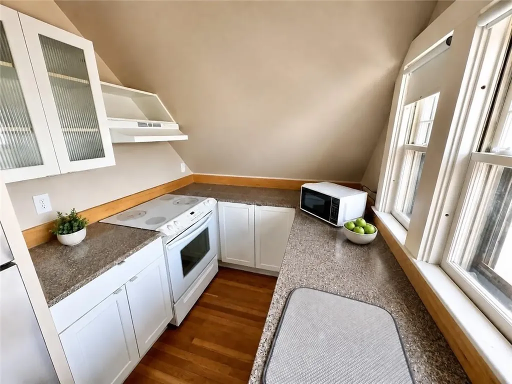 264 Bowen Street Providence RI 02906