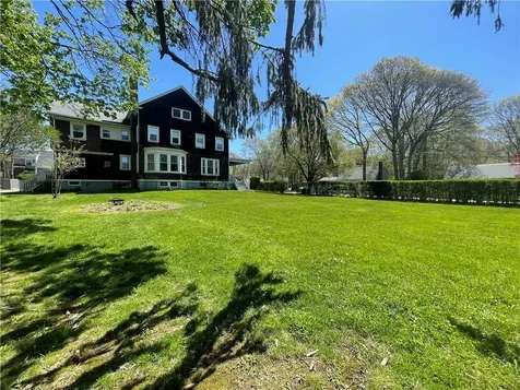 45 Woodlawn Avenue Bristol RI 02809
