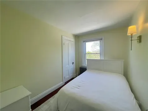 45 Woodlawn Avenue Bristol RI 02809