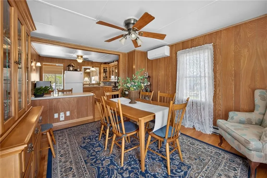6 Arbeth Avenue Narragansett RI 02882