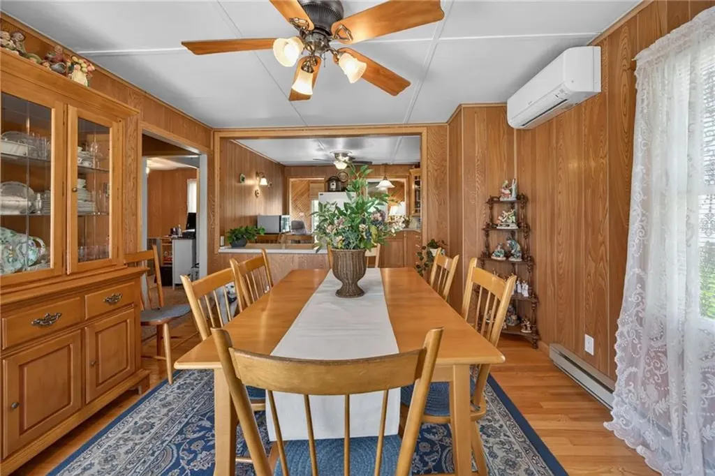 6 Arbeth Avenue Narragansett RI 02882