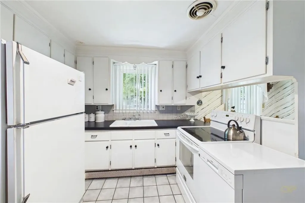85 2nd Street Pawtucket RI 02861