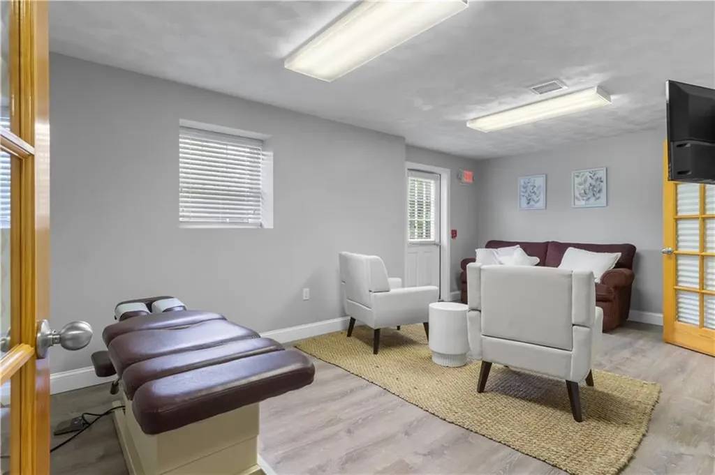 16 Nooseneck Hill Road West Greenwich RI 02817