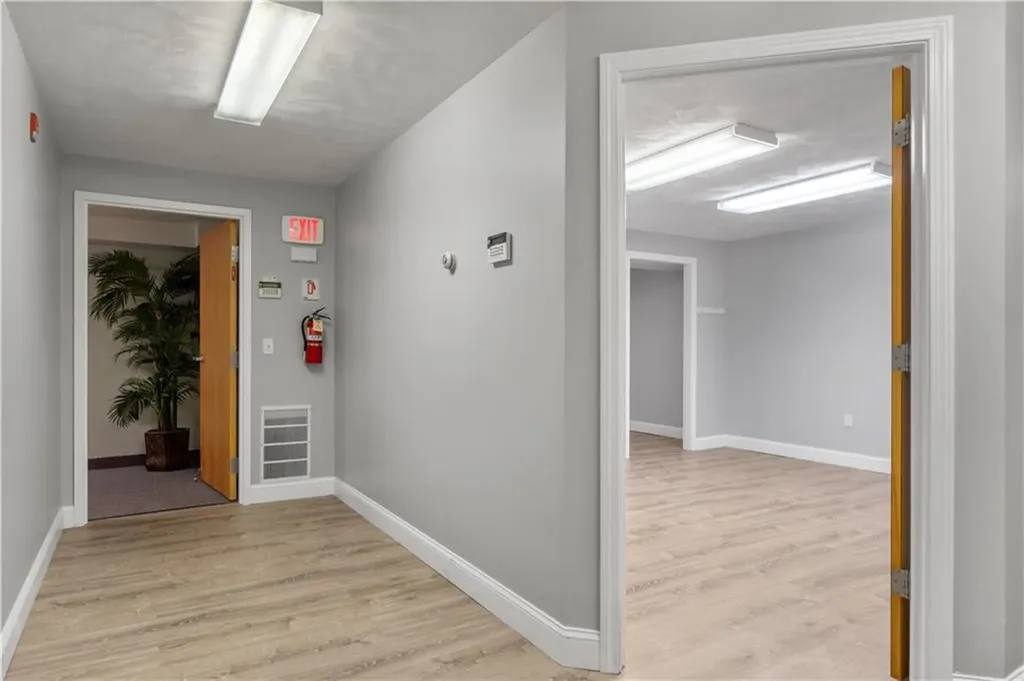 16 Nooseneck Hill Road West Greenwich RI 02817