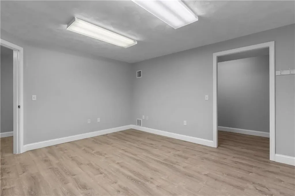 16 Nooseneck Hill Road West Greenwich RI 02817