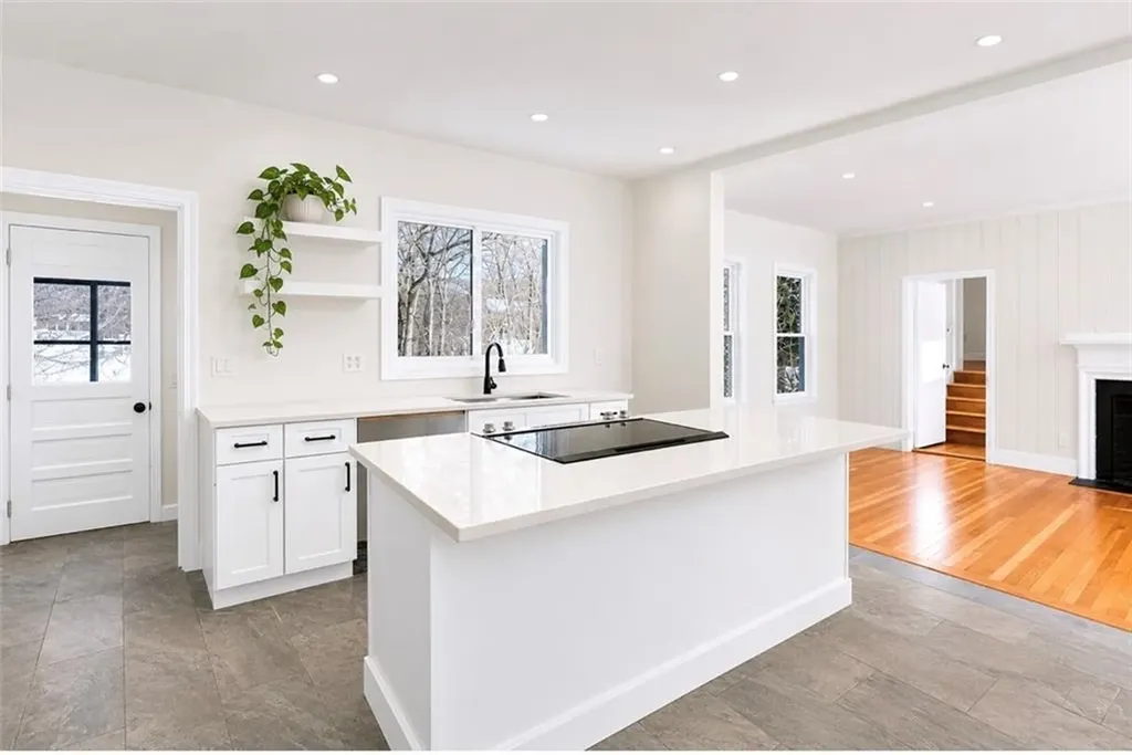 505 Scituate Avenue Cranston RI 02921